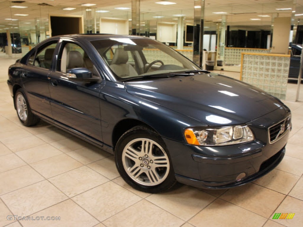 Barents Blue Metallic Volvo S60