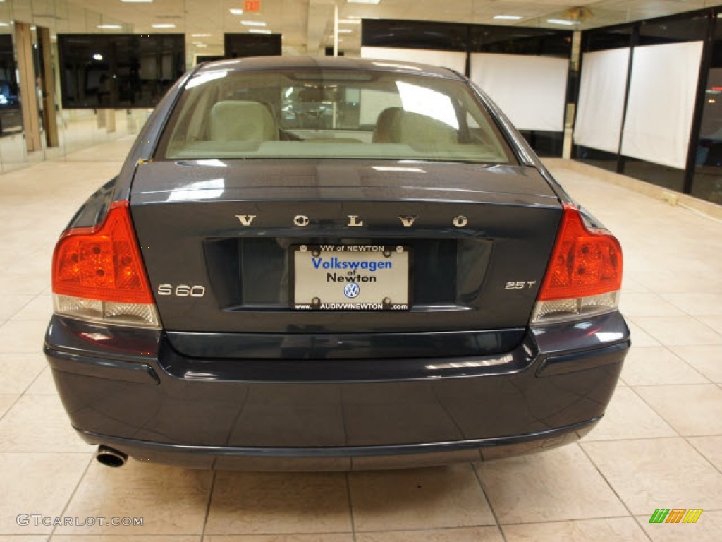 2009 S60 2.5T - Barents Blue Metallic / Taupe photo #6