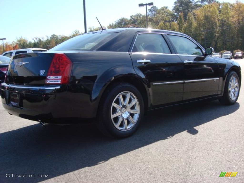 2008 300 C HEMI - Brilliant Black Crystal Pearl / Dark Slate Gray photo #5