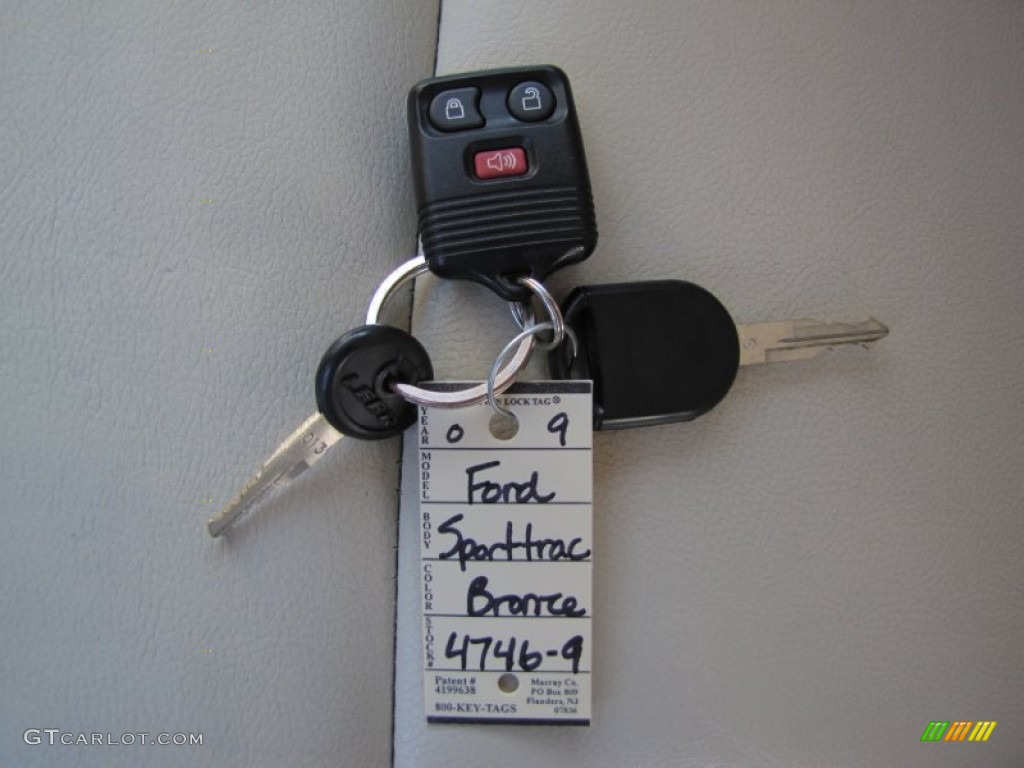 2009 Ford Explorer Sport Trac Limited 4x4 Keys Photo #56118674