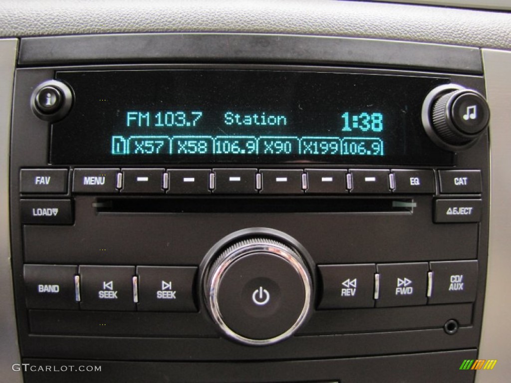 2007 GMC Sierra 2500HD SLT Crew Cab 4x4 Audio System Photo #56119085