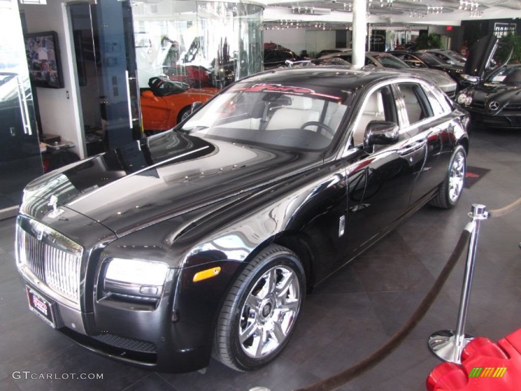 Diamond Black 2011 Rolls-Royce Ghost Standard Ghost Model Exterior Photo #56120339