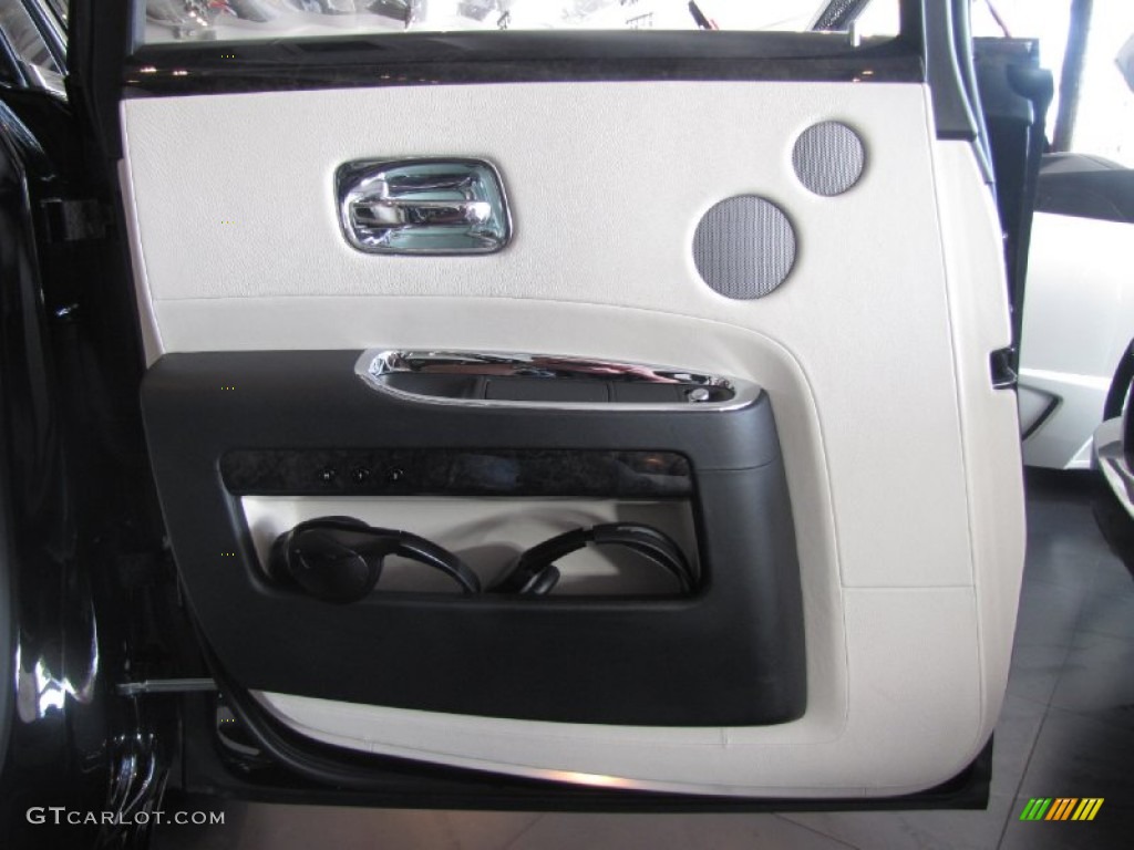 2011 Rolls-Royce Ghost Standard Ghost Model Creme Light Door Panel Photo #56120429