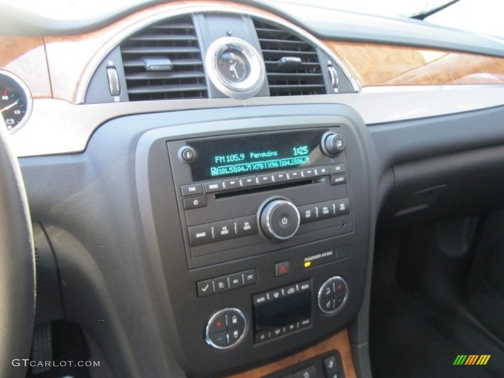 2012 Buick Enclave AWD Controls Photo #56120659