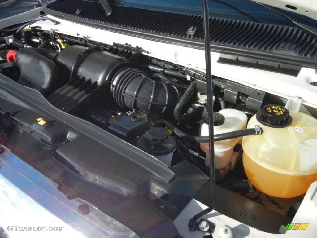 2011 Ford E Series Van E350 XLT Passenger 5.4 Liter SOHC 16-Valve Triton V8 Engine Photo #56123810