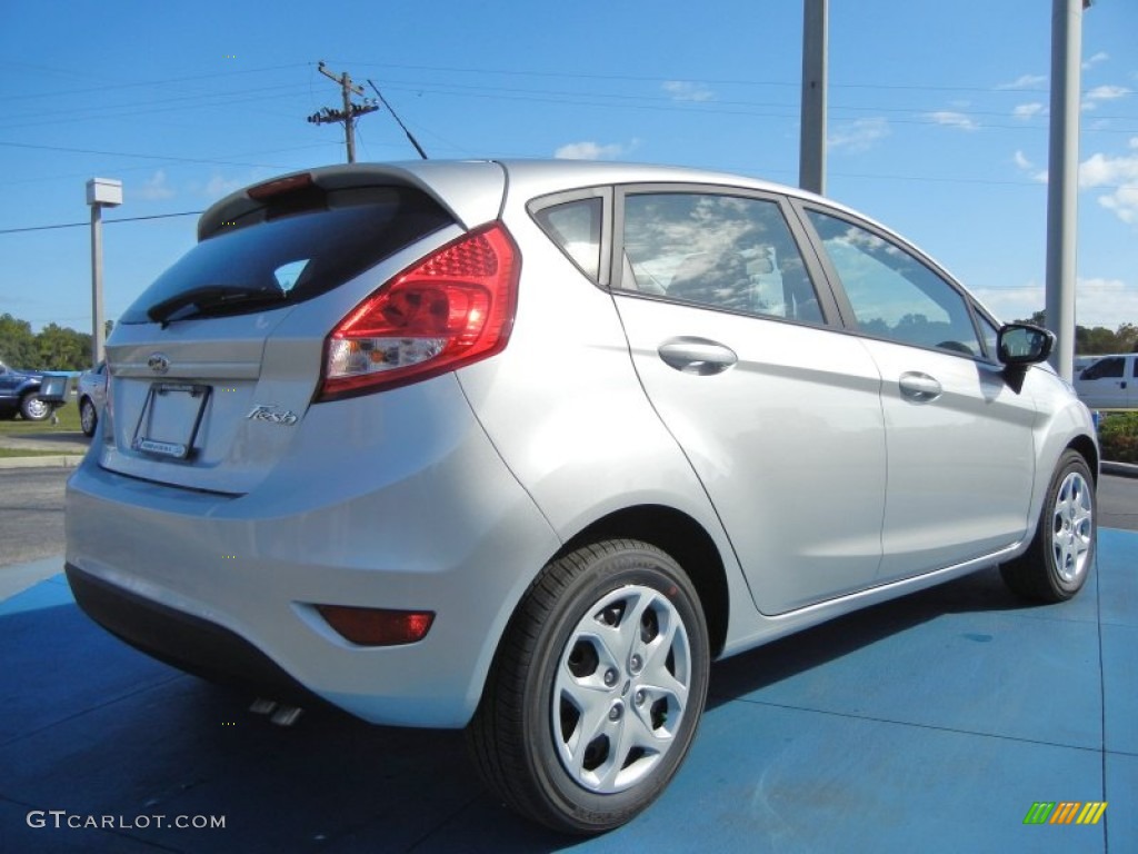 Ingot Silver Metallic 2012 Ford Fiesta SE Hatchback Exterior Photo #56125910