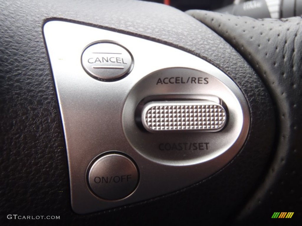 2010 Nissan 370Z Coupe Controls Photo #56126255