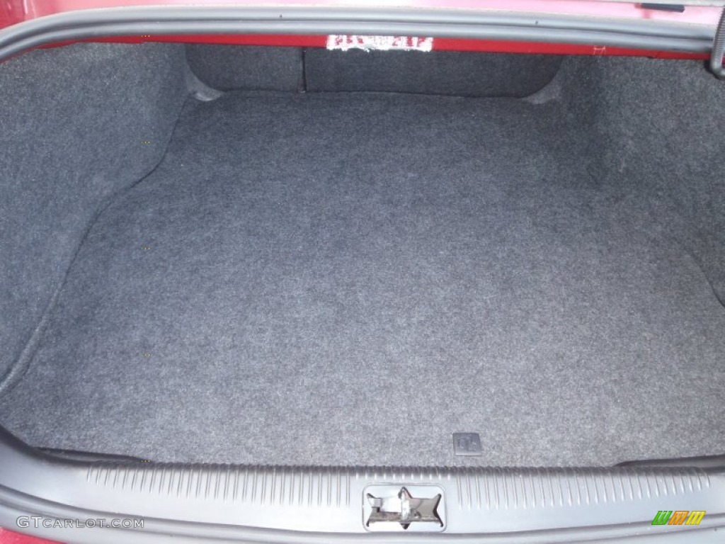 2005 Buick LaCrosse CX Trunk Photos