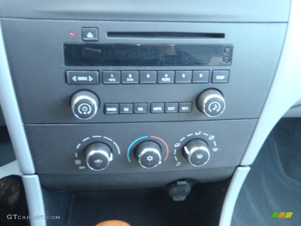2005 Buick LaCrosse CX Controls Photo #56126786