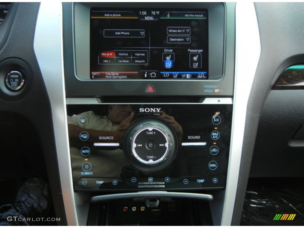 2012 Ford Explorer Limited Controls Photo #56126960