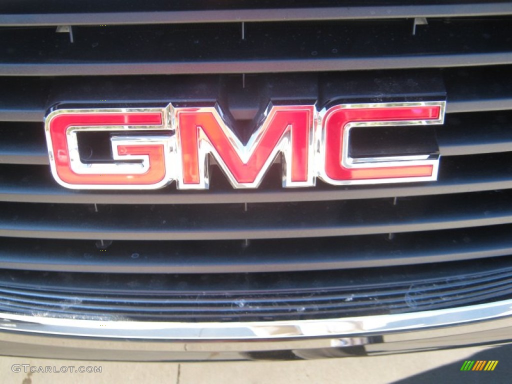 2012 GMC Yukon SLE Marks and Logos Photo #56131376