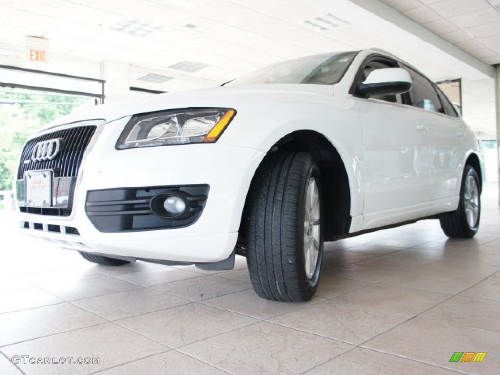 2009 Q5 3.2 Premium quattro - Ibis White / Black photo #12