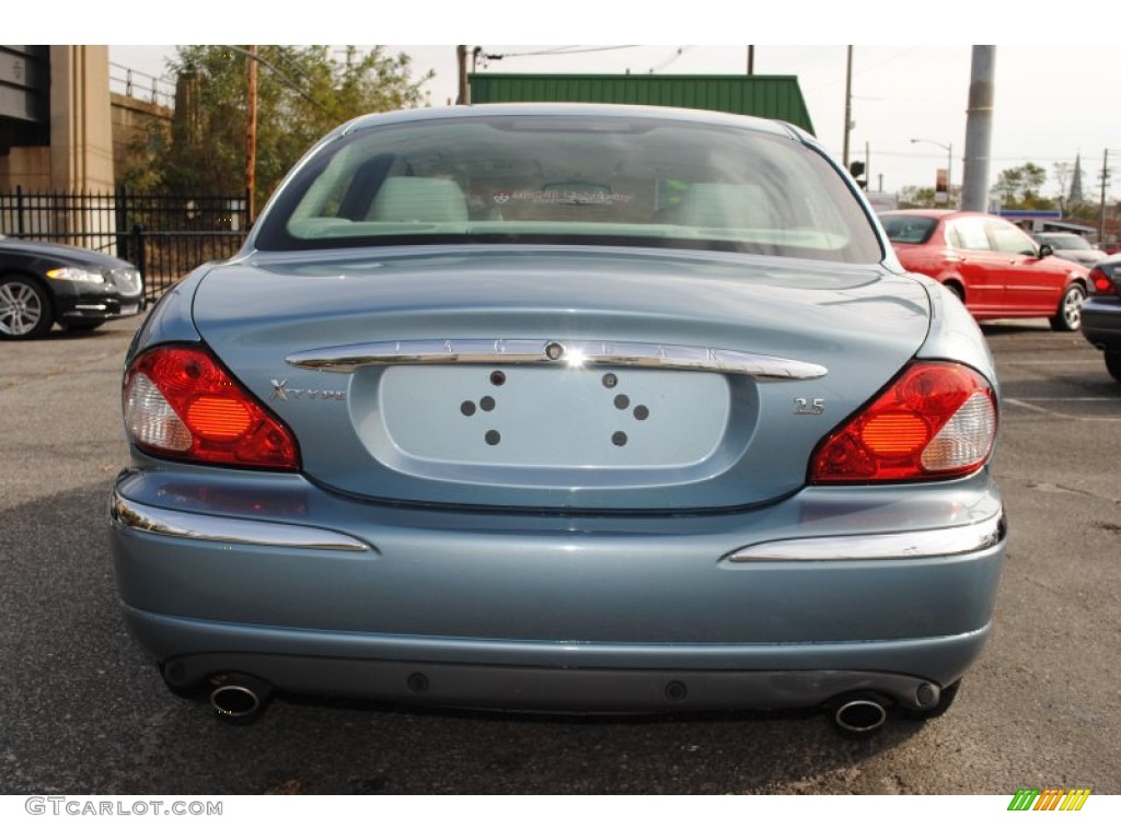 2002 X-Type 2.5 - Adriatic Blue Metallic / Sand photo #5