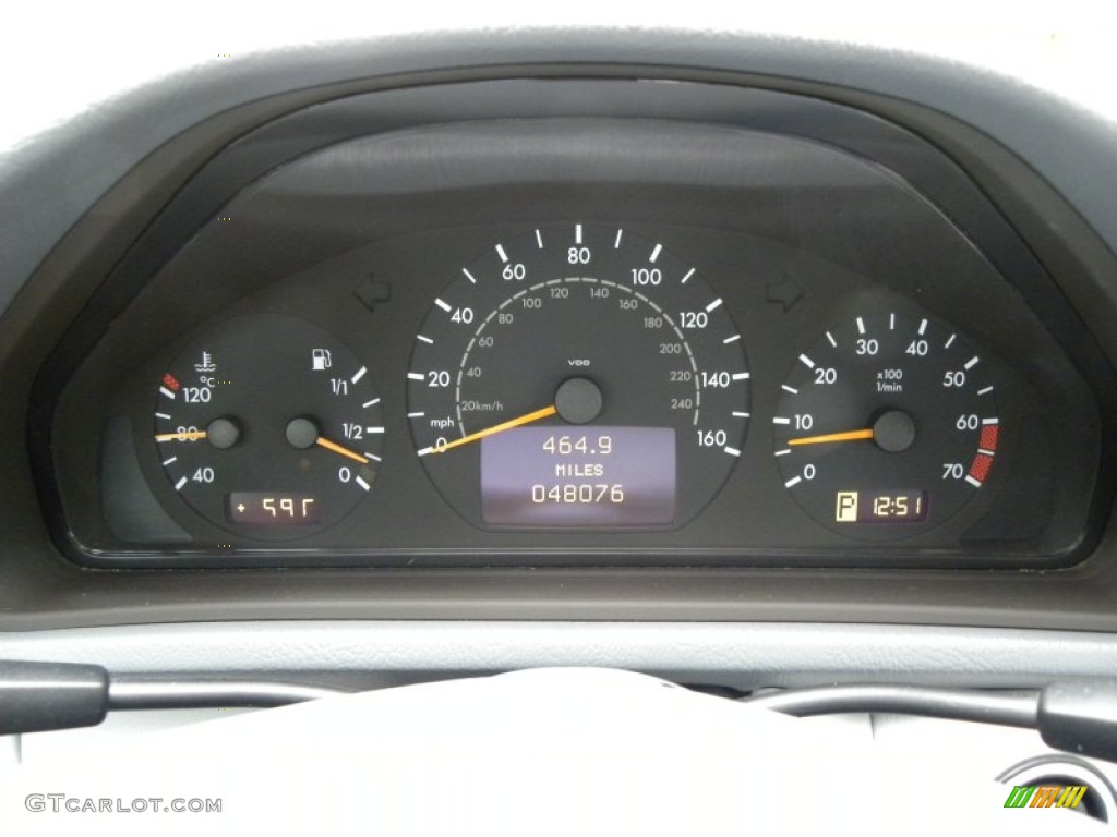 2001 Mercedes-Benz CLK 320 Cabriolet Gauges Photos