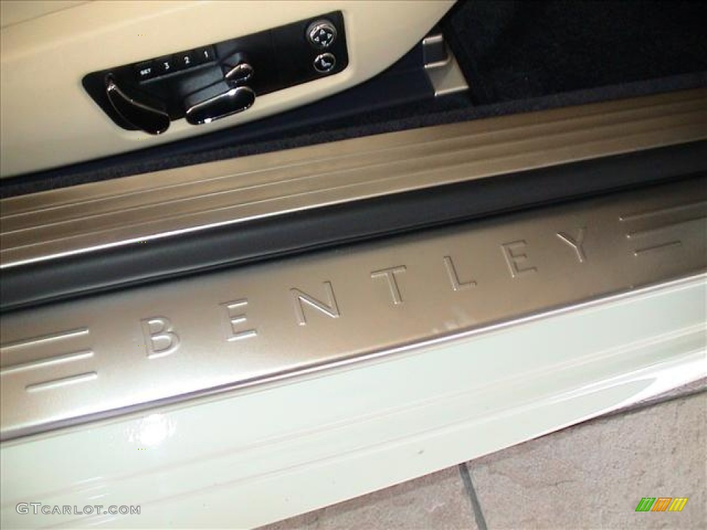 2008 Bentley Continental GTC Standard Continental GTC Model Marks and Logos Photos