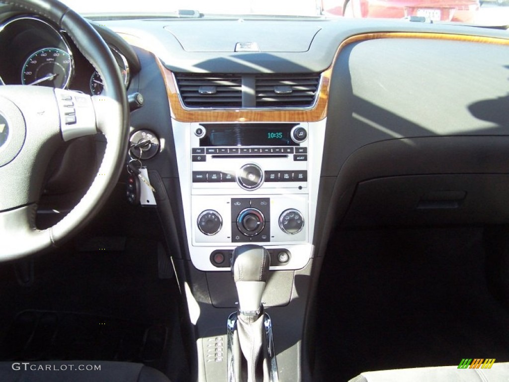 2011 Chevrolet Malibu LT Controls Photo #56135408