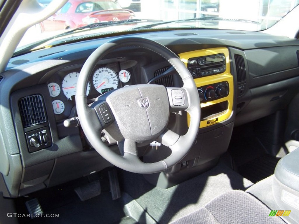 2004 Ram 1500 SLT Rumble Bee Regular Cab - Solar Yellow / Dark Slate Gray photo #9