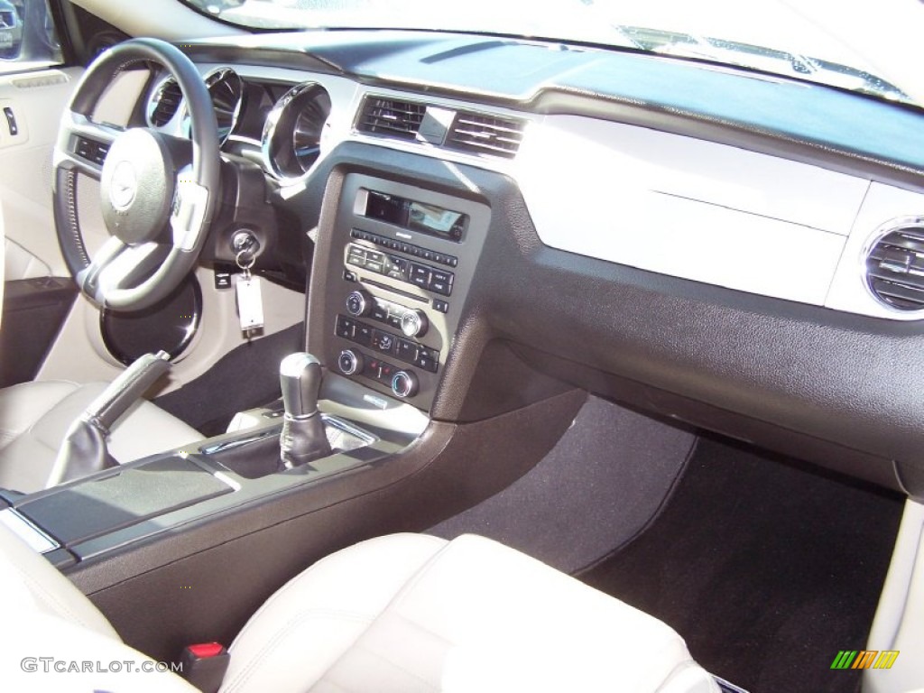 2010 Ford Mustang GT Coupe Stone Dashboard Photo #56135888