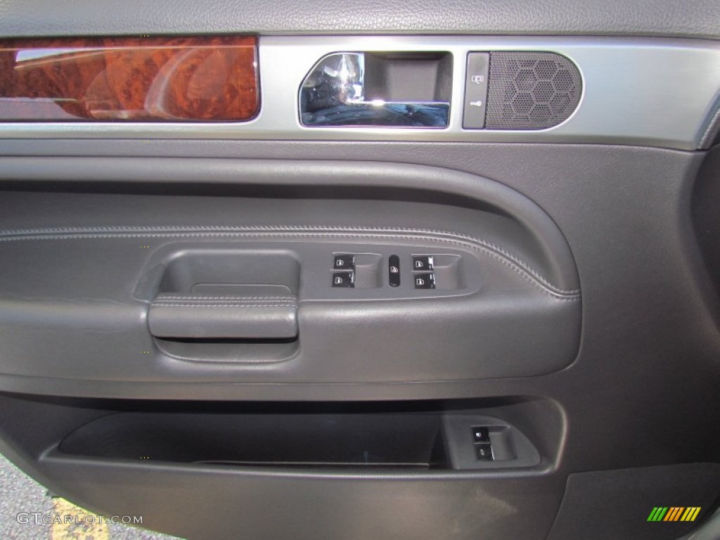 2005 Volkswagen Touareg V8 Anthracite Door Panel Photo #56137019