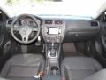 Black - Jetta SE Sedan Photo No. 14