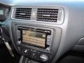 Black - Jetta SE Sedan Photo No. 18