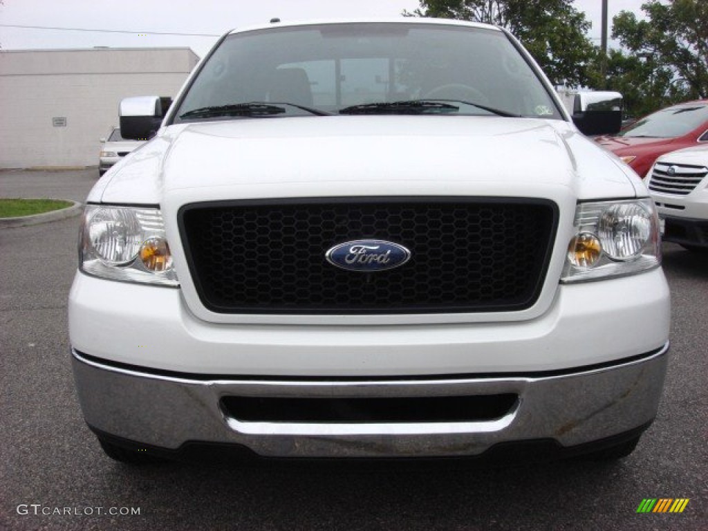 2006 F150 XLT SuperCrew - Oxford White / Medium/Dark Flint photo #6