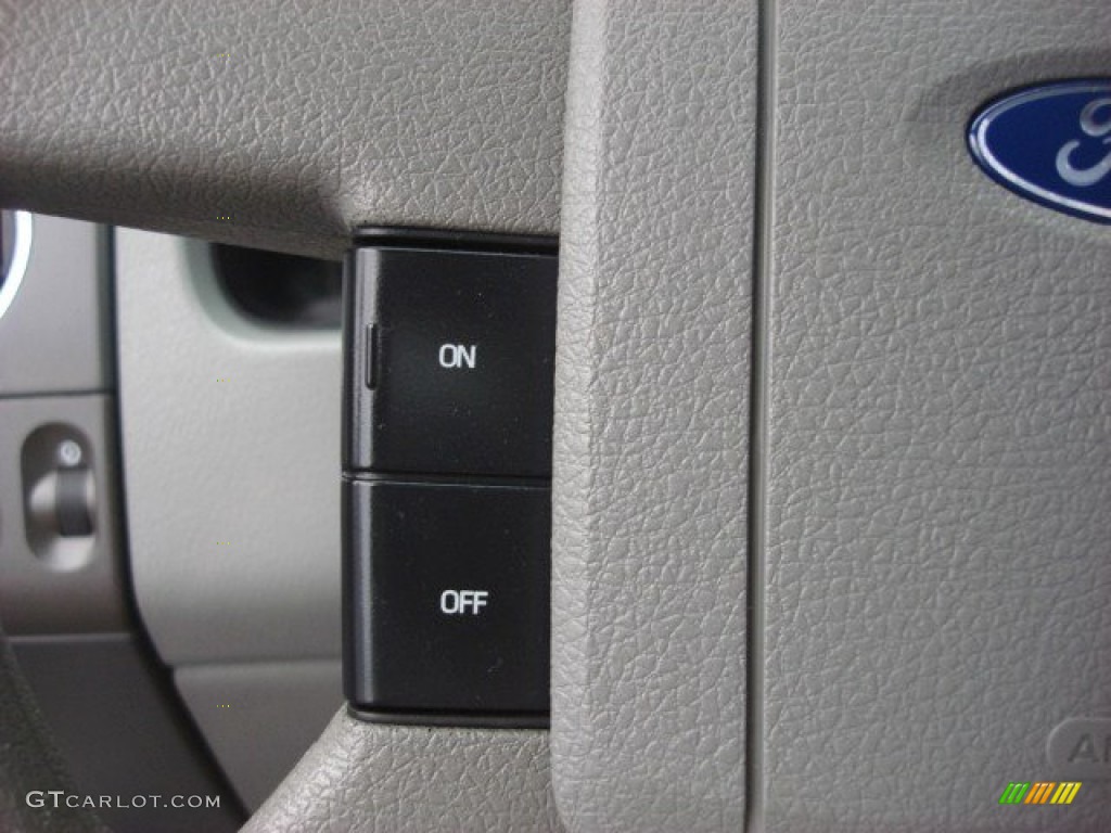 2006 F150 XLT SuperCrew - Oxford White / Medium/Dark Flint photo #13