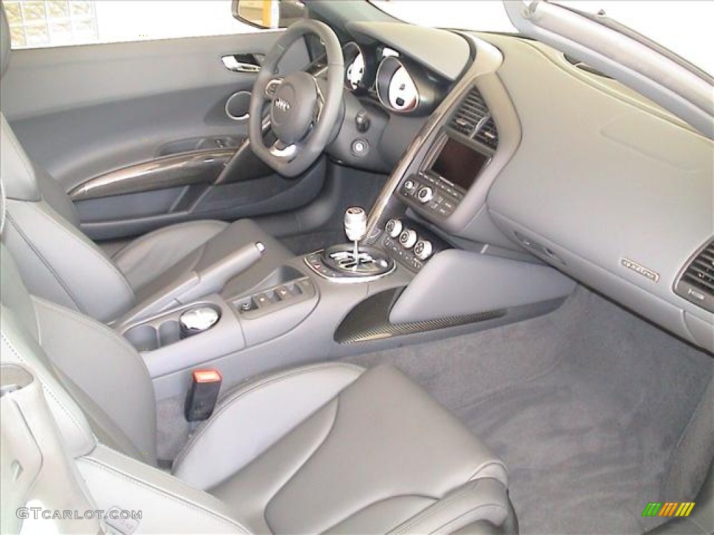 Black Interior 2012 Audi R8 Spyder 5.2 FSI quattro Photo #56138981