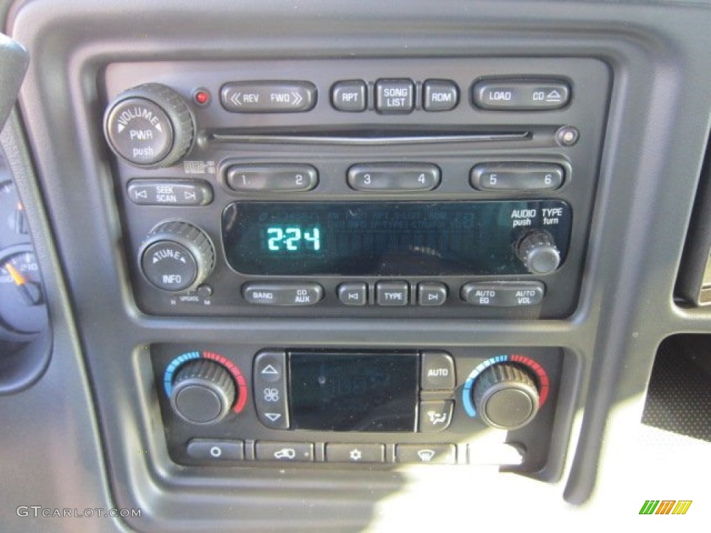 2006 Chevrolet Silverado 1500 Z71 Crew Cab 4x4 Controls Photo #56144180