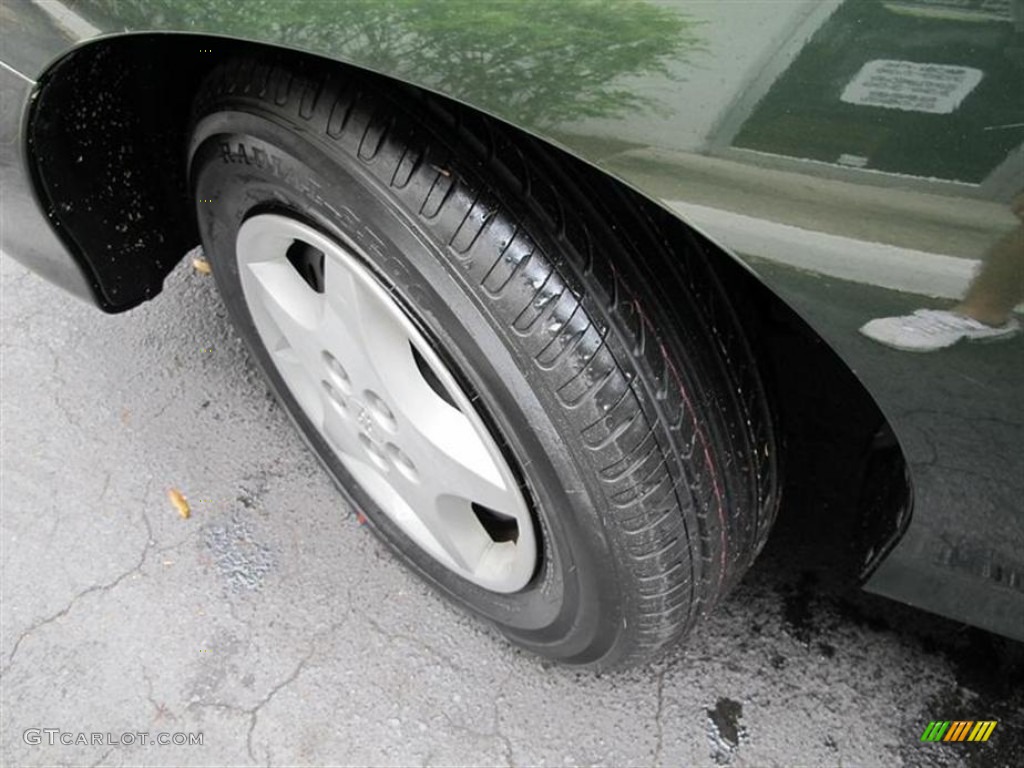 2001 Cavalier Sedan - Dark Colorado Green Metallic / Graphite photo #19