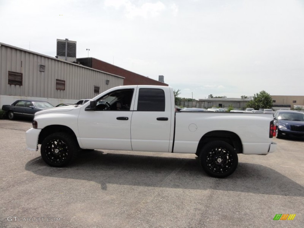 2005 Ram 1500 ST Quad Cab - Bright White / Dark Slate Gray photo #11