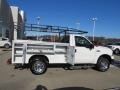 Oxford White Clearcoat - F250 Super Duty XLT Regular Cab 4x4 Utility Photo No. 2