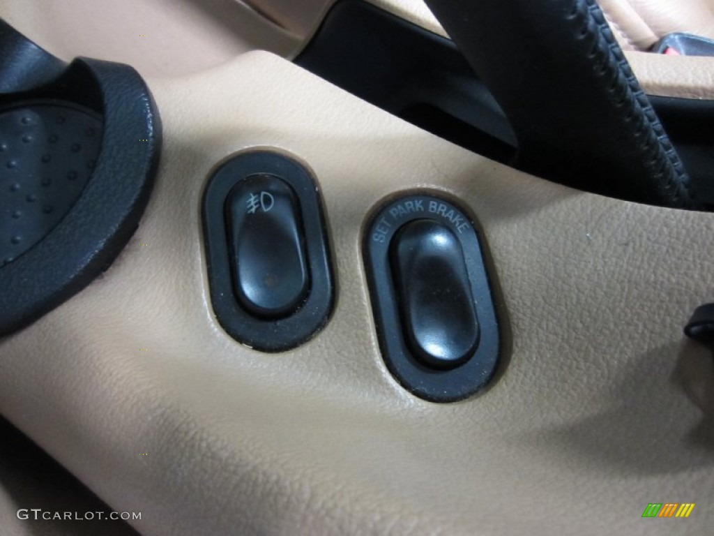 1998 Ford Mustang SVT Cobra Convertible Controls Photo #56147115
