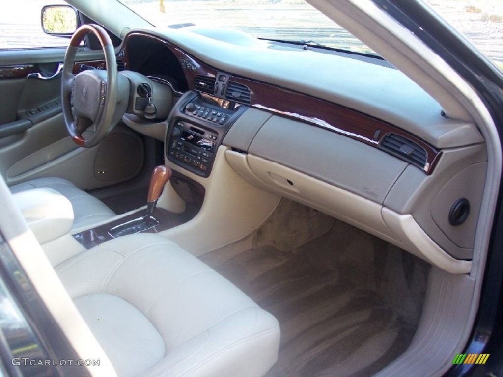 2000 Cadillac DeVille DTS Neutral Shale Dashboard Photo #56151464