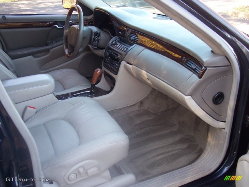 2000 Cadillac DeVille DTS Neutral Shale Dashboard Photo #56151482