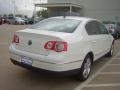 Candy White - Passat Komfort Sedan Photo No. 9
