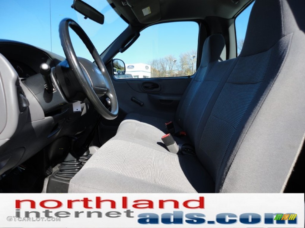2004 F150 XL Heritage Regular Cab 4x4 - Silver Metallic / Dark Flint photo #11