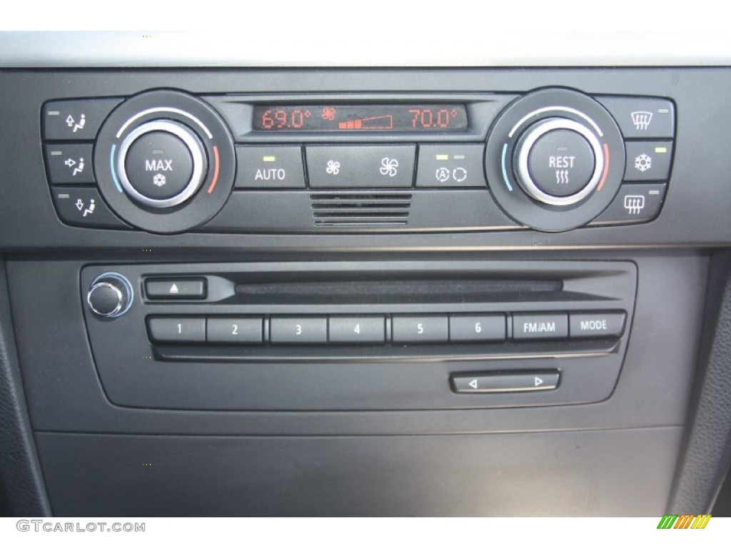 2009 3 Series 335i Sedan - Black Sapphire Metallic / Black photo #23