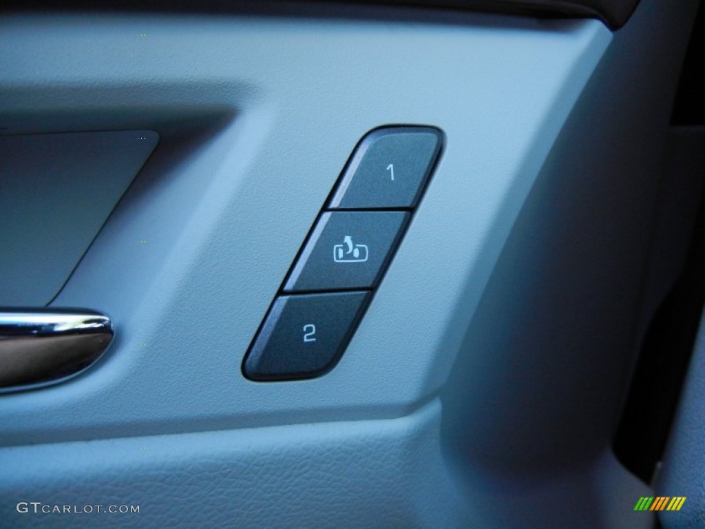 2011 Cadillac CTS 3.6 Sedan Controls Photo #56161097