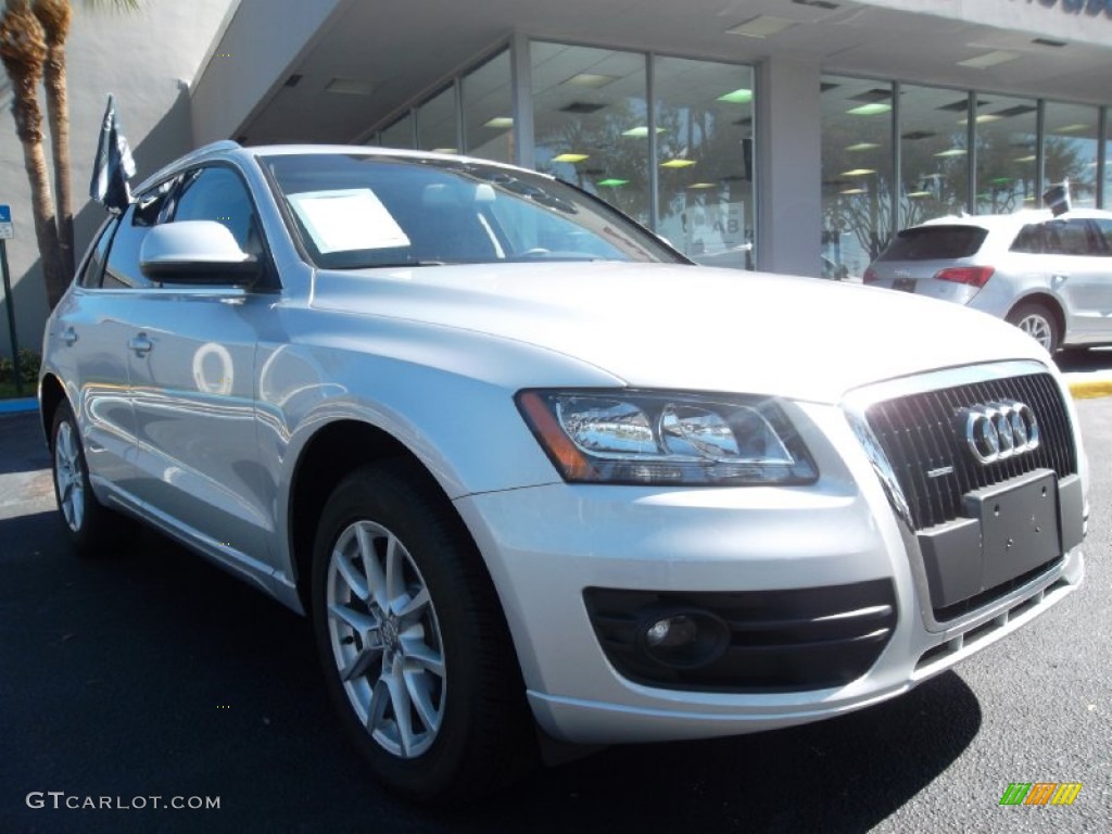 2009 Q5 3.2 Premium quattro - Ice Silver Metallic / Black photo #2