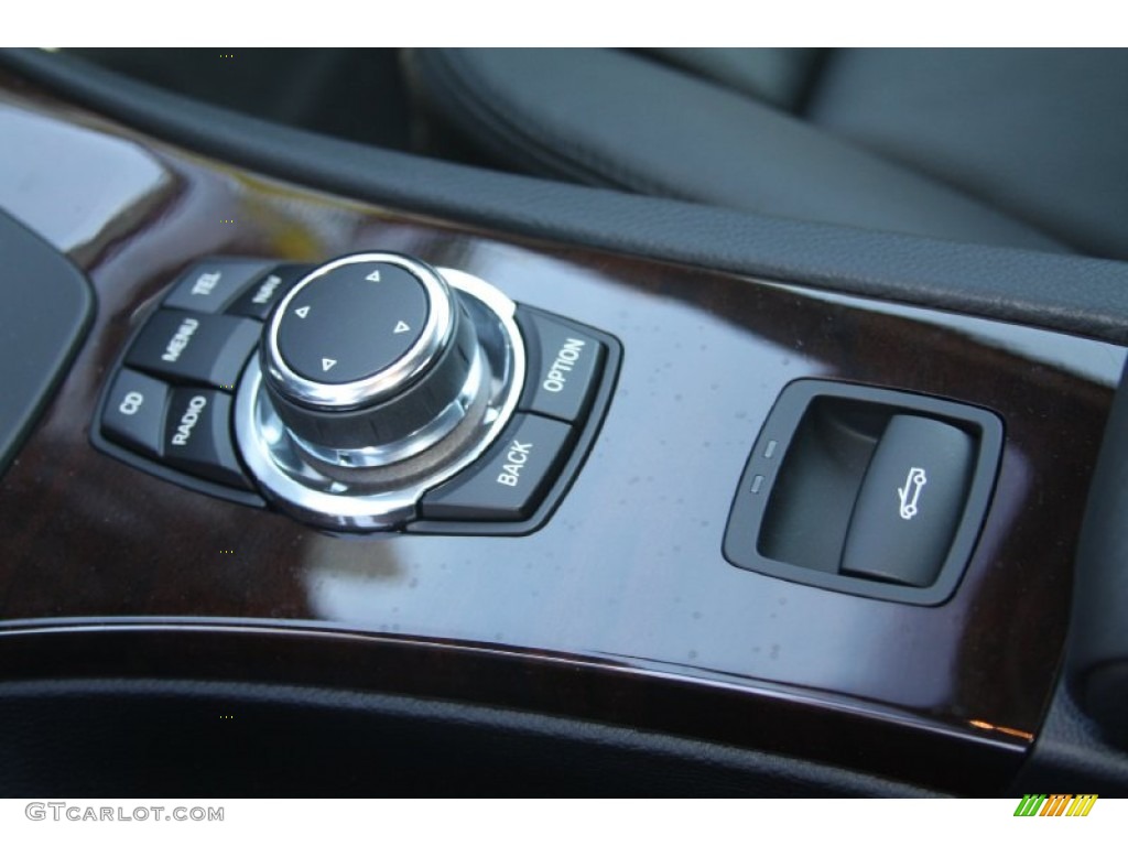 2012 BMW 3 Series 328i Convertible Controls Photo #56162198