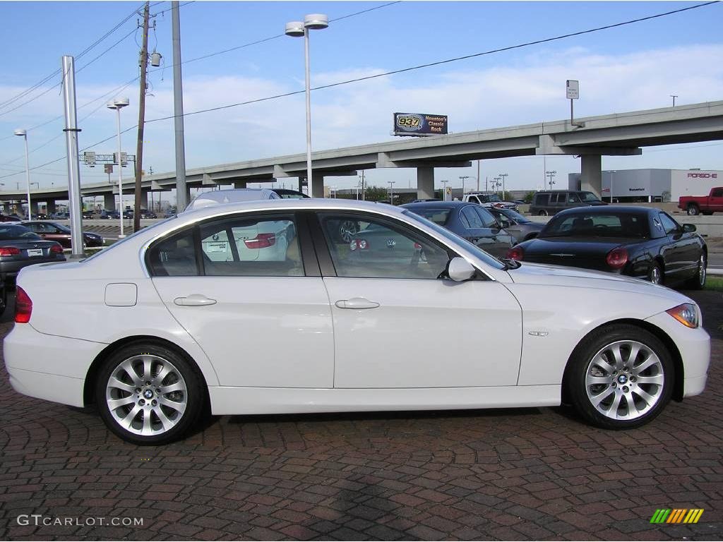 2006 3 Series 330i Sedan - Alpine White / Beige photo #14