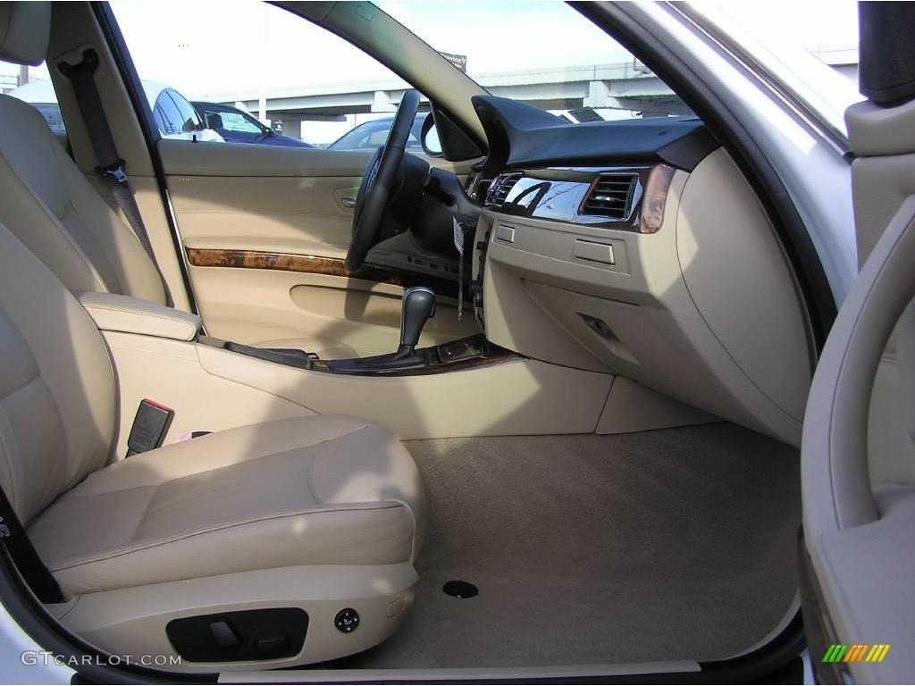 2006 3 Series 330i Sedan - Alpine White / Beige photo #18