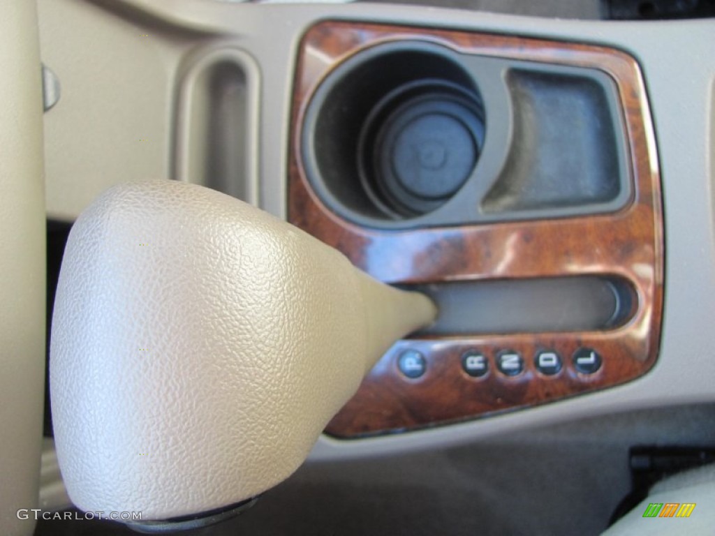 2004 Malibu Maxx LS Wagon - Sport Red Metallic / Gray photo #6
