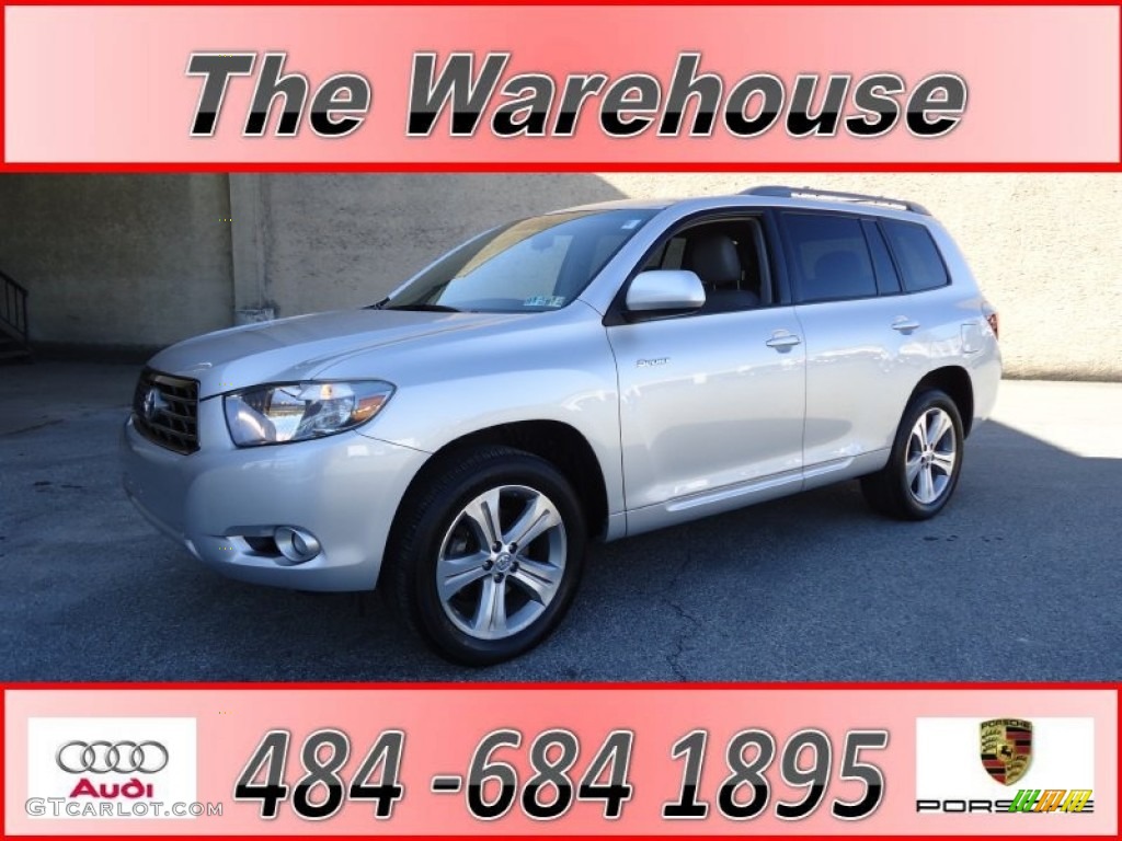 Classic Silver Metallic Toyota Highlander