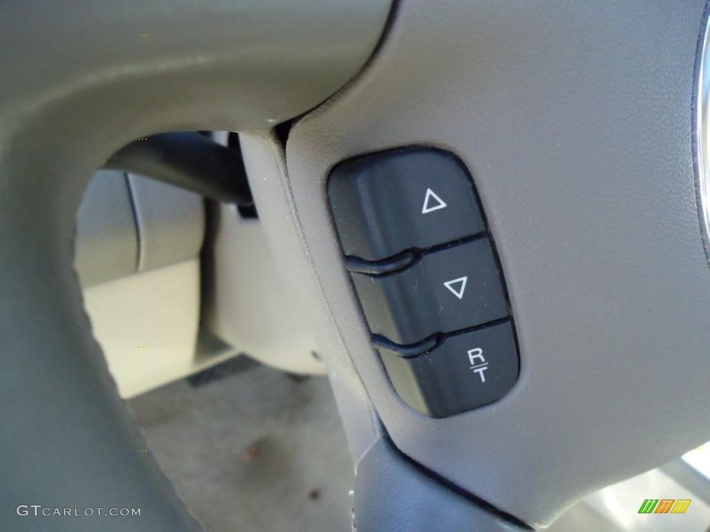 2004 Audi A6 2.7T quattro Sedan Controls Photo #56166184