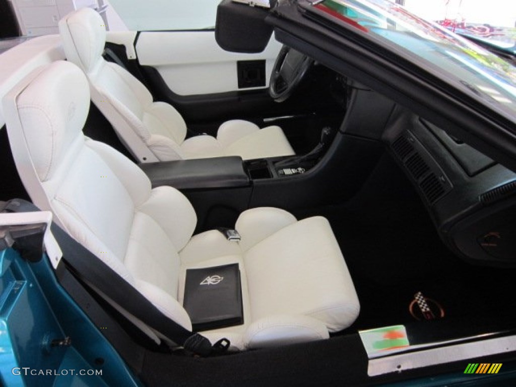 White Interior 1993 Chevrolet Corvette Convertible Photo #56167555