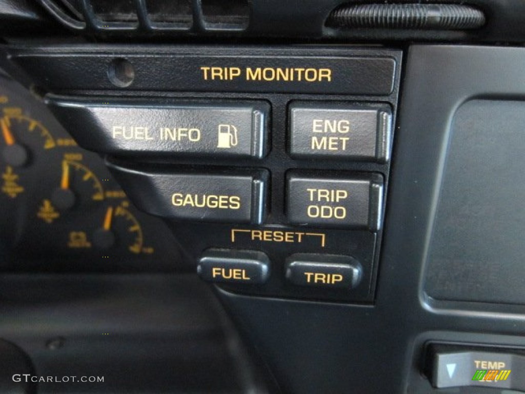 1993 Chevrolet Corvette Convertible Controls Photo #56167637