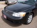 2003 Black Toyota Avalon XLS  photo #16