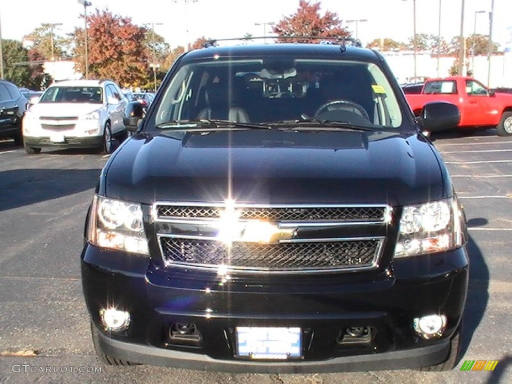 2011 Tahoe LT 4x4 - Black / Ebony photo #2